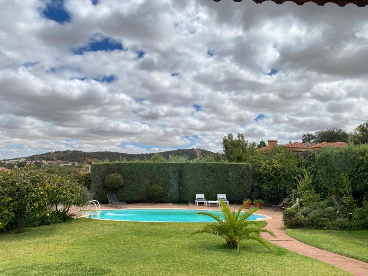 Jardin De La Yedra Cáceres Exterior foto
